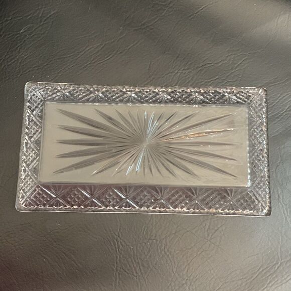 Diamond Star Burst Cut Clear Glass Serving Appetizer Vanity Trinket Tray 11 1/2 - Picture 3 of 6
